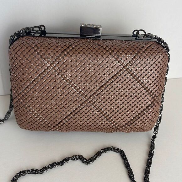 Nicole Miller Blush Pink Metal Mesh Chain Strap Structured Frame Evening Bag - Picture 4 of 12